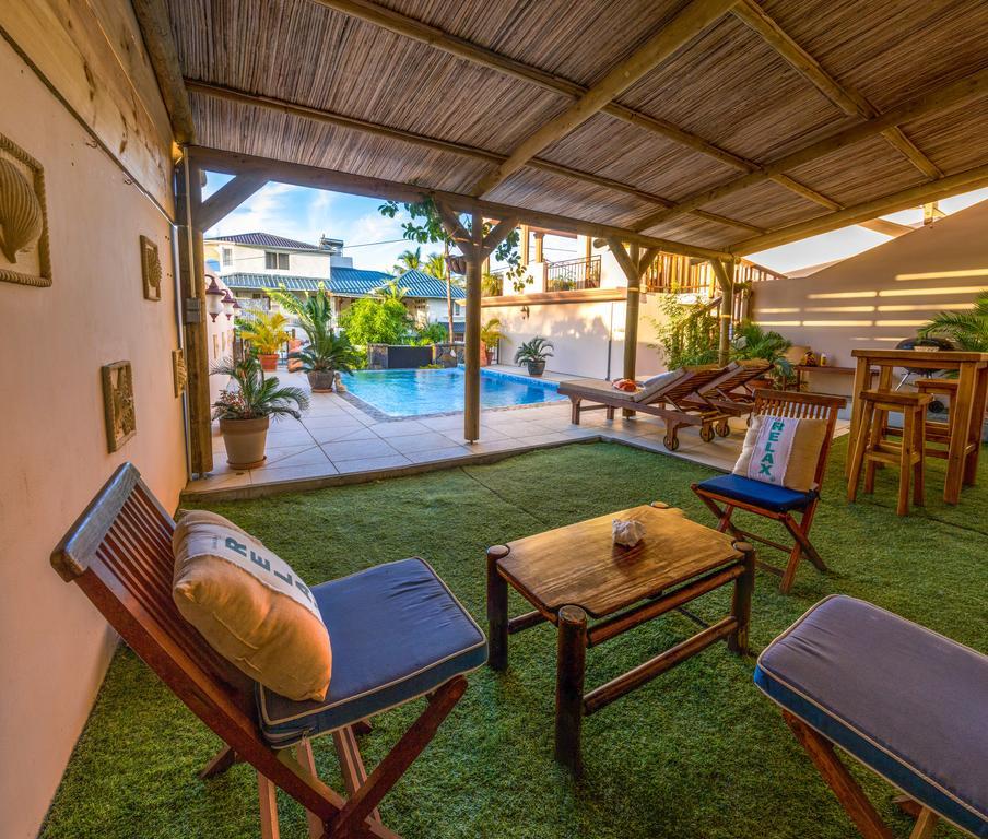 Blue Pearl Resort La Gaulette Extérieur photo